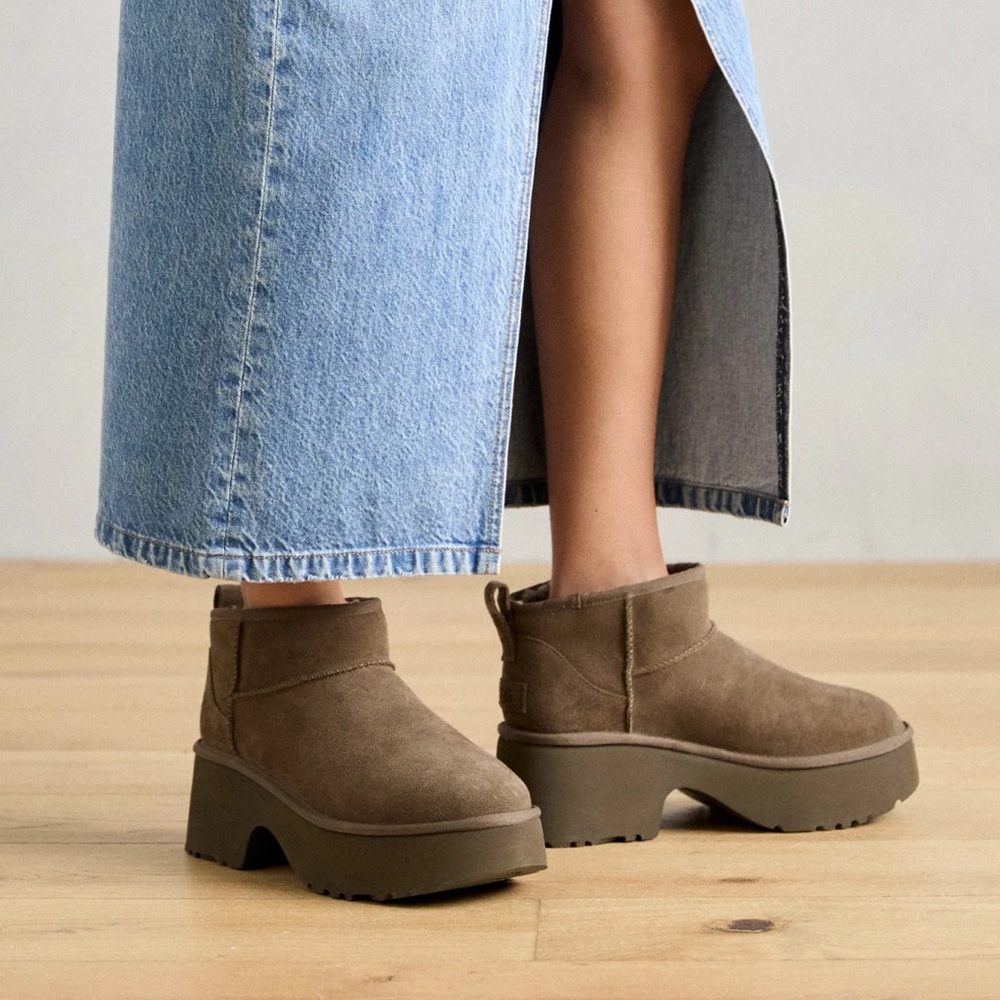 Uggs Classic Ultra Mini New Heights- Color hickory